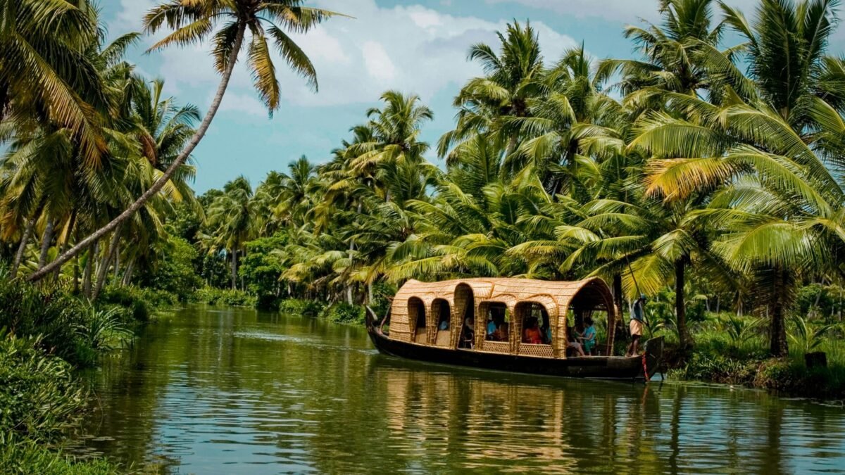 Explore the Top 10 Best Tourist Places in Kerala